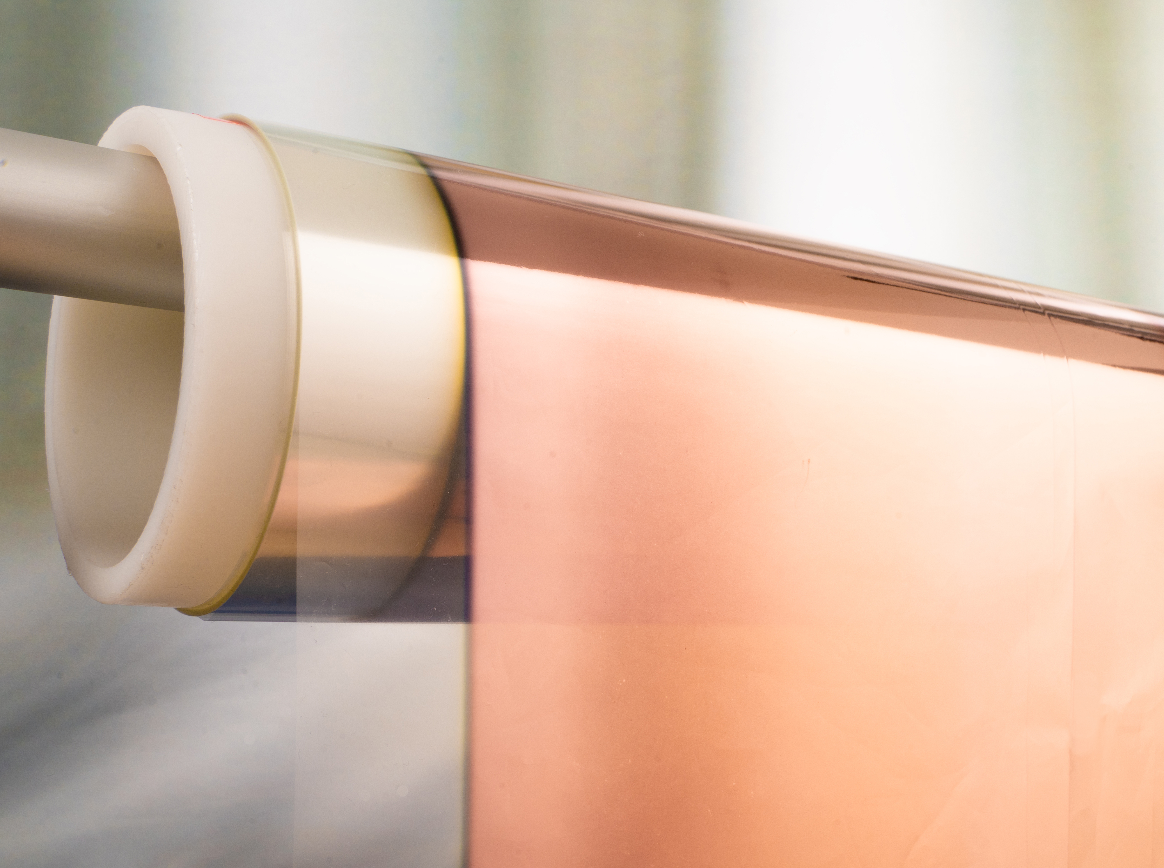 Mittels Elektronenstrahlverdampfung mit Kupfer beschichtete Kunststofffolie zur Verwendung als Metall-Polymer-Stromkollektor (composite current collector) für Batteriezellen