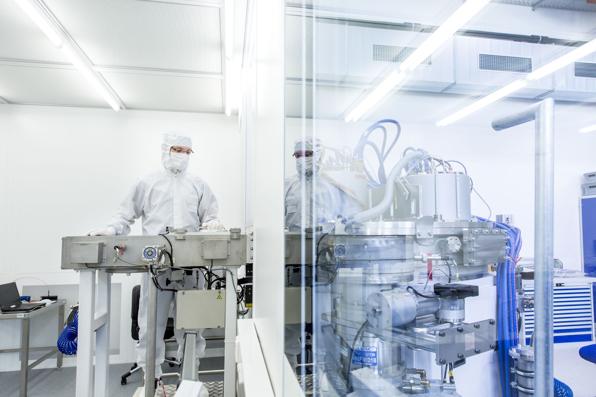 Cluster systems of the Fraunhofer FEP for pulse magnetron sputtering processes