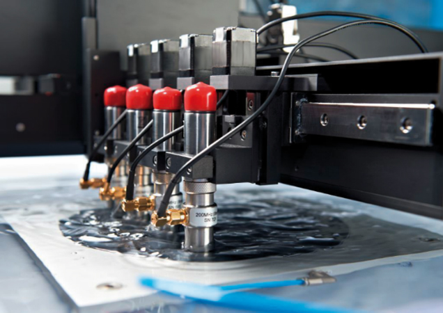 Ultrasonic transducers with integrated piezoelectric thin films